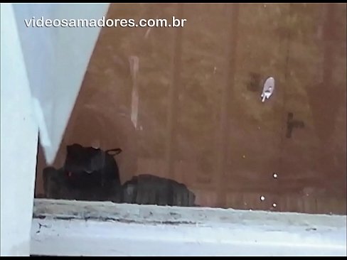 ❤️ Home cachondo mirando á súa moza con outro mozo, gravando un vídeo de carallo sen molestar á parella ️❌ Vídeo de puta  a nós gl.amourpassionfever.ru ❌